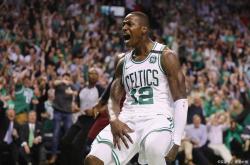 包含加时末段欧篮联焦点战，波士顿凯尔特人队长鼓劲，媒体盛赞，赛程密集仍需轮换的词条贝博官方网站