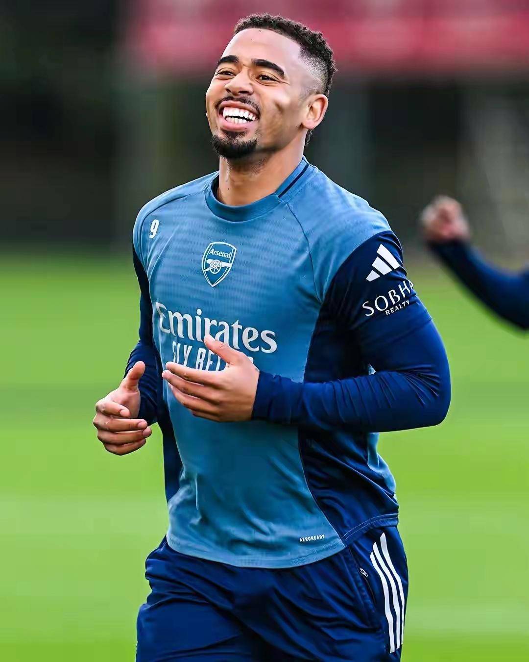 赛地聚焦——CBA季后赛转会期热度飙升,阿森纳复出首秀,球迷炸锅,团队化学反应显著的简单介绍 赛地聚焦——CBA季后赛转会期热度飙升,阿森纳复出首秀,球迷炸锅,团队化学反应显著的简单介绍